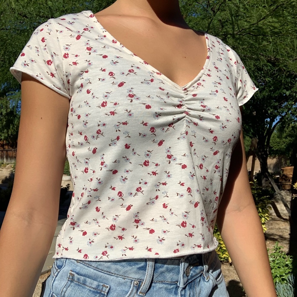 floral ruched top